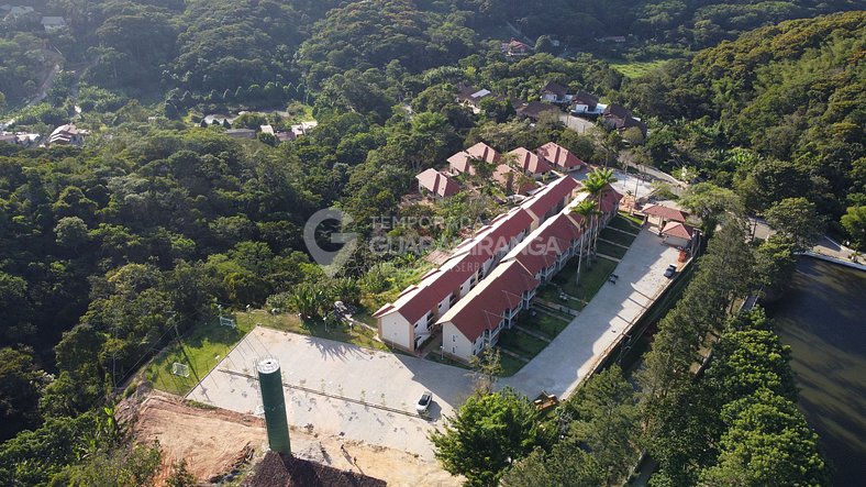 Apartamento com 3 quartos em área nobre de Guaramiranga (22