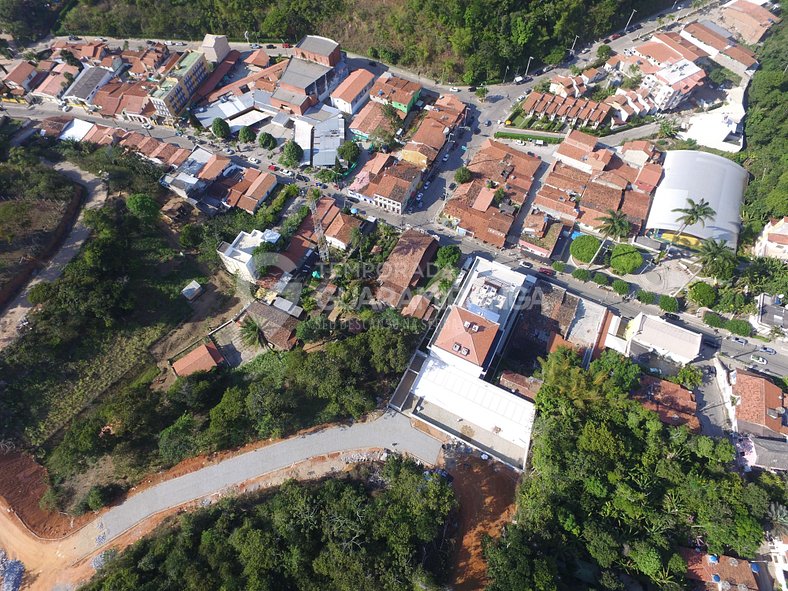 Apto Com Vista para a Rua (306 Itaúna II)