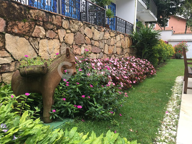 Apto no Centro de Guaramiranga - (206 Itaúna II)