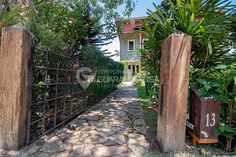 Loft de frente para lago no melhor condomínio de Guaramirang